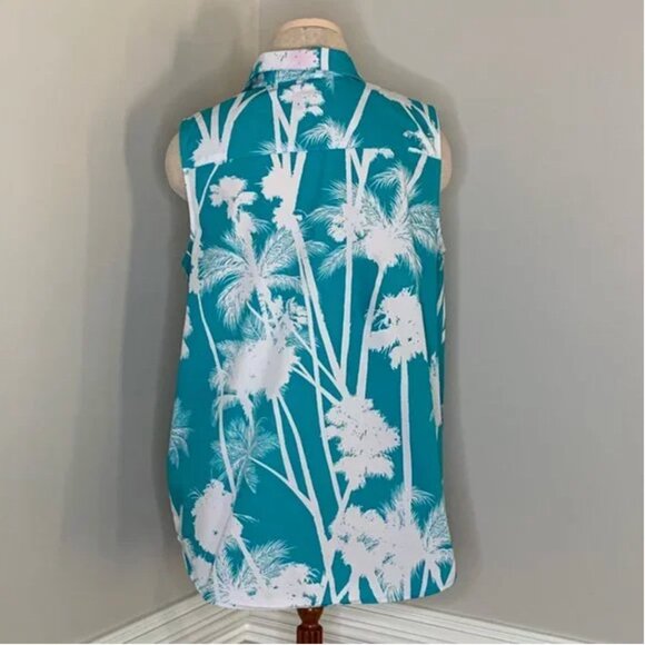 Chico's Sleeveless Aqua Palm Tree Print Wrinkle Resistant Popover Shirt - Picture 2 of 7